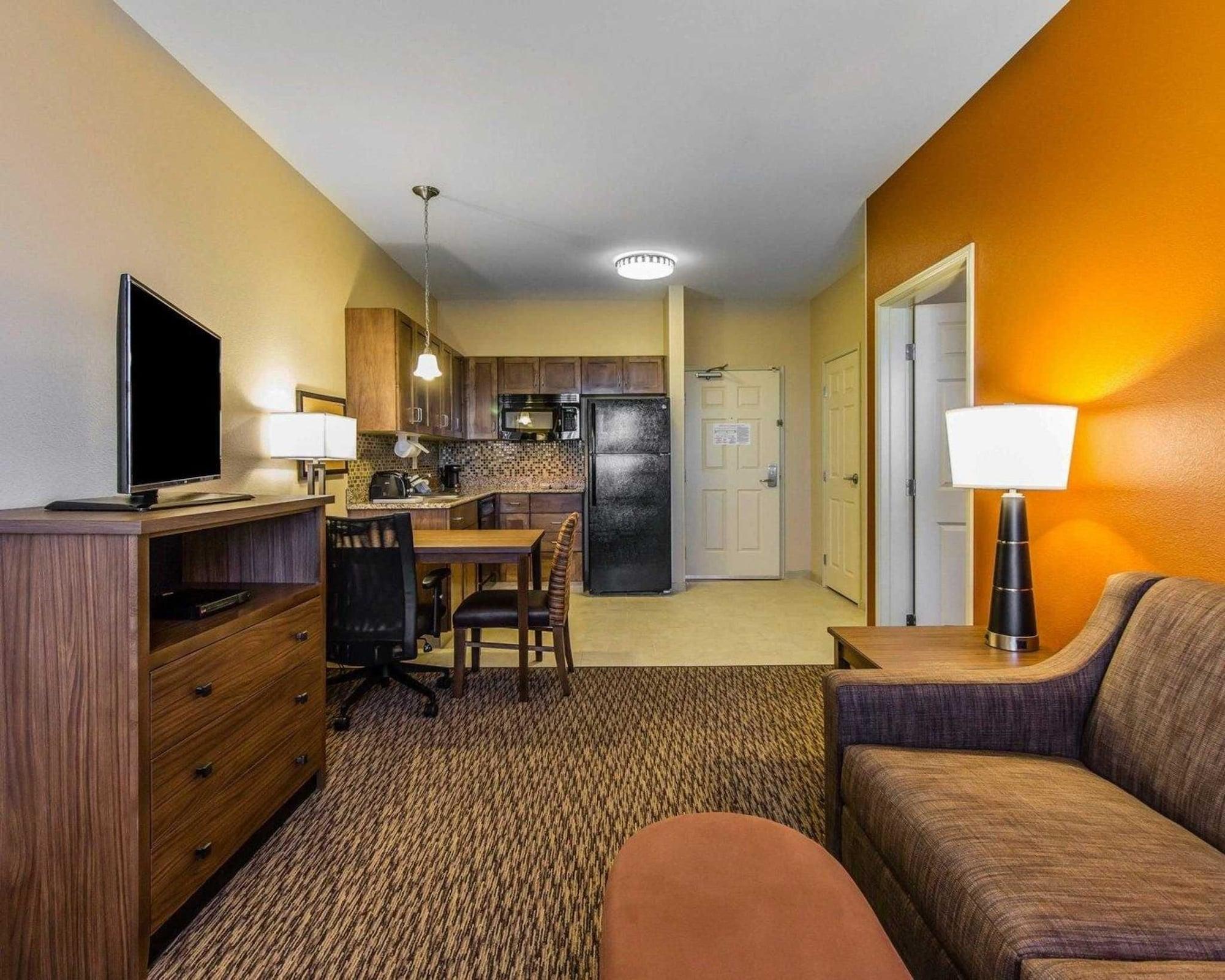 Mainstay Suites Watford City - Event Center Экстерьер фото
