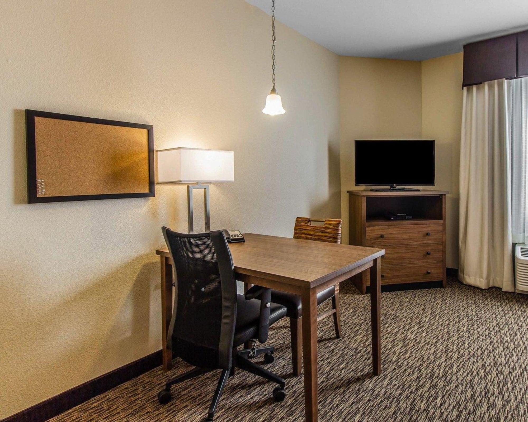 Mainstay Suites Watford City - Event Center Экстерьер фото