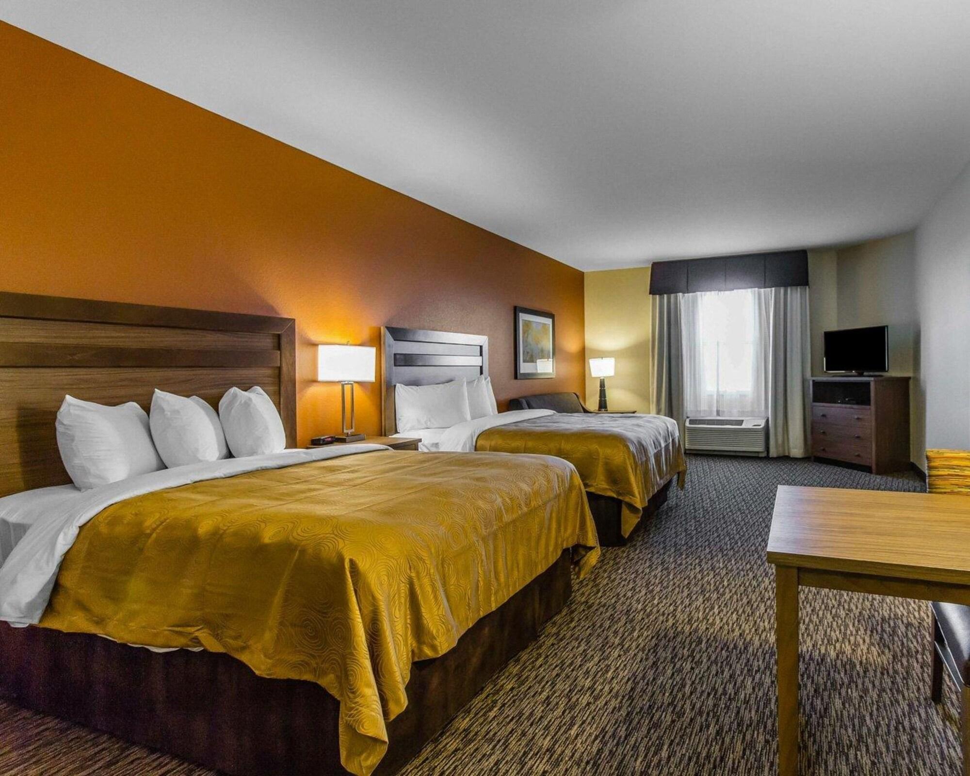 Mainstay Suites Watford City - Event Center Экстерьер фото