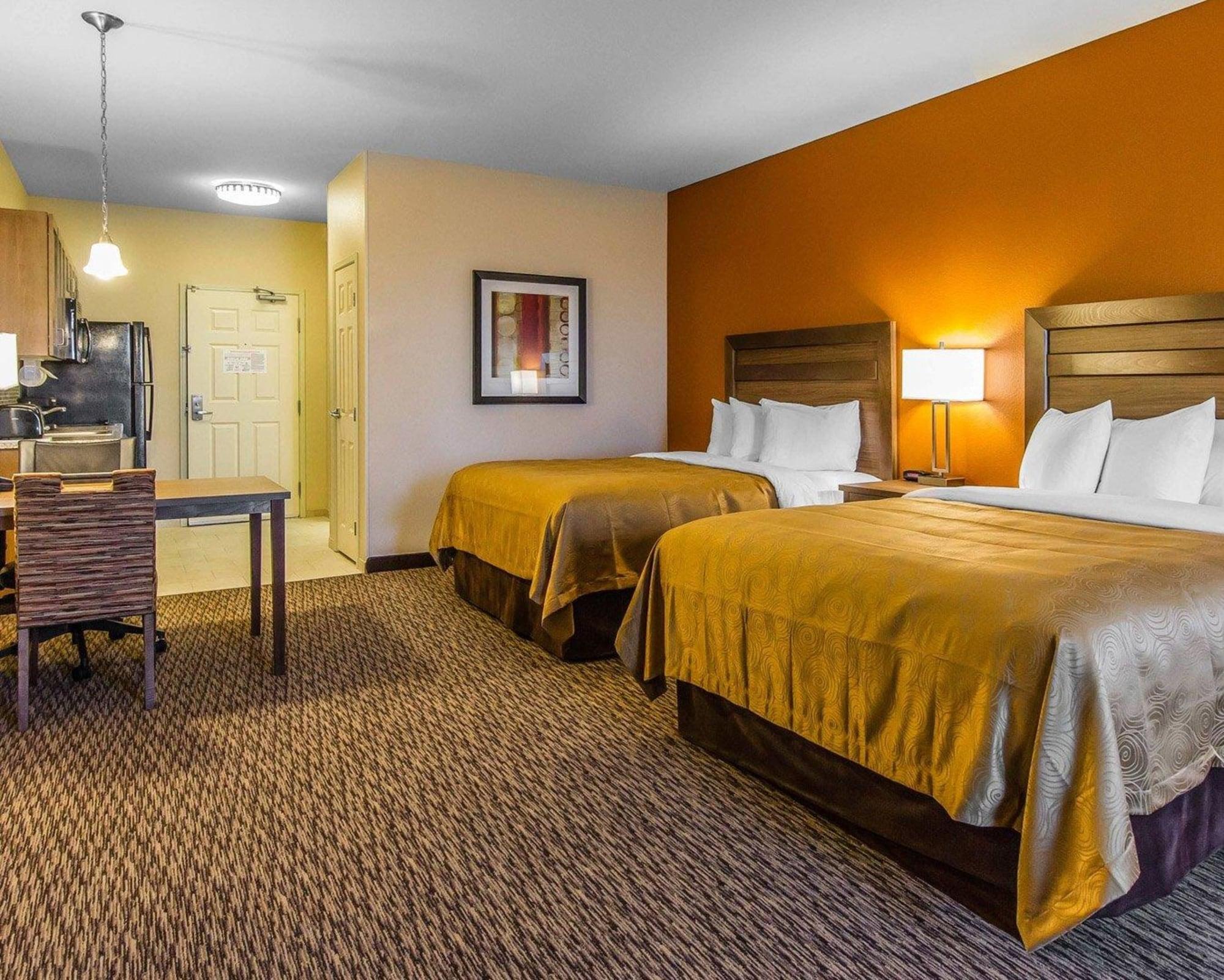 Mainstay Suites Watford City - Event Center Экстерьер фото