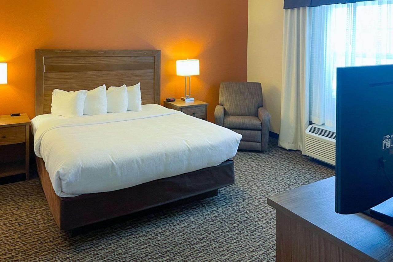 Mainstay Suites Watford City - Event Center Экстерьер фото