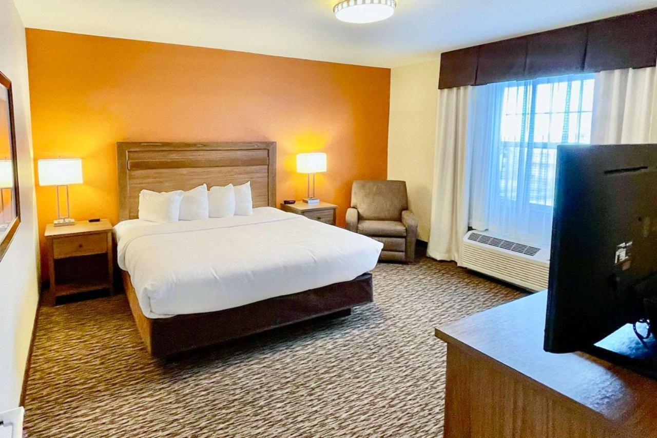 Mainstay Suites Watford City - Event Center Экстерьер фото