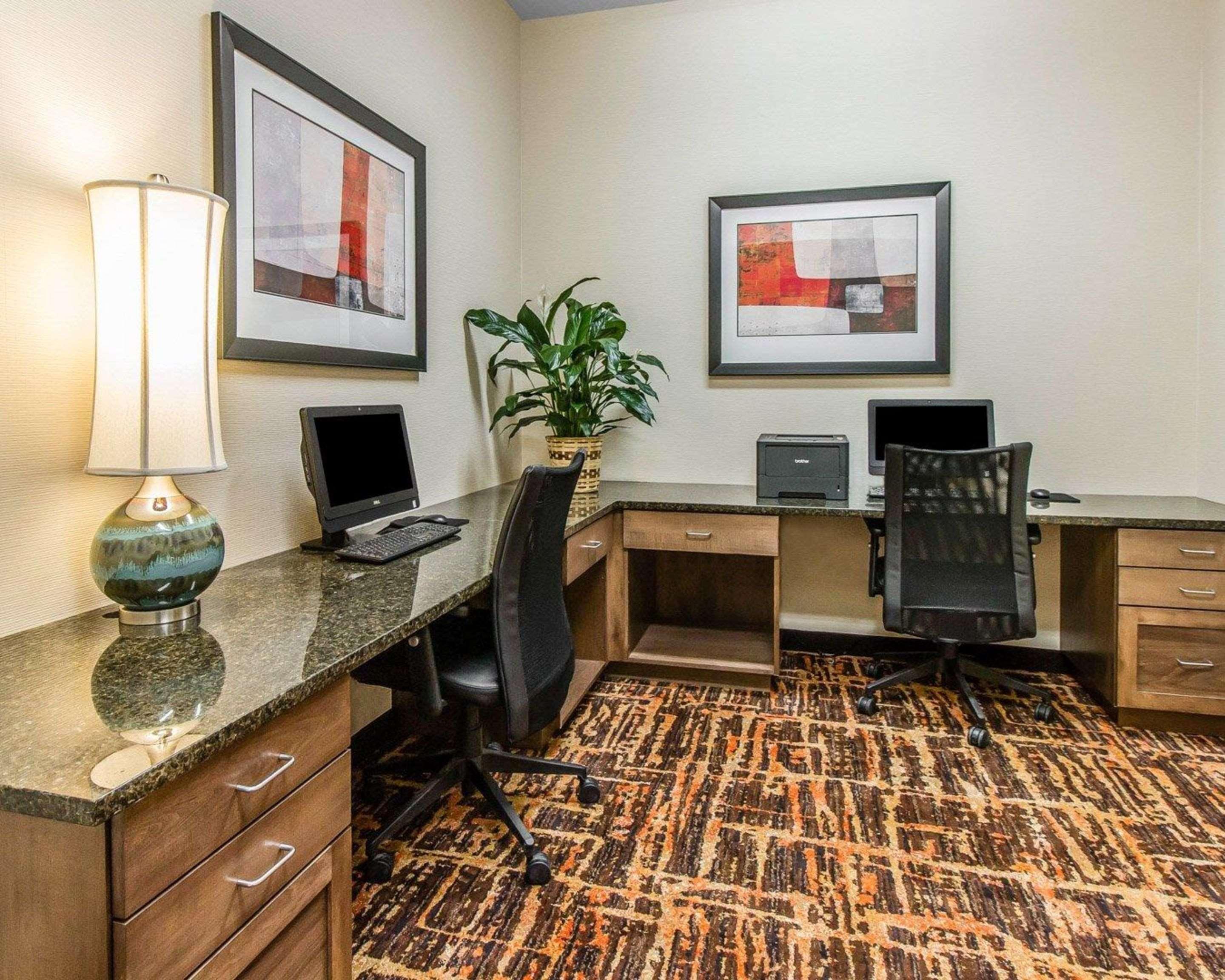 Mainstay Suites Watford City - Event Center Экстерьер фото
