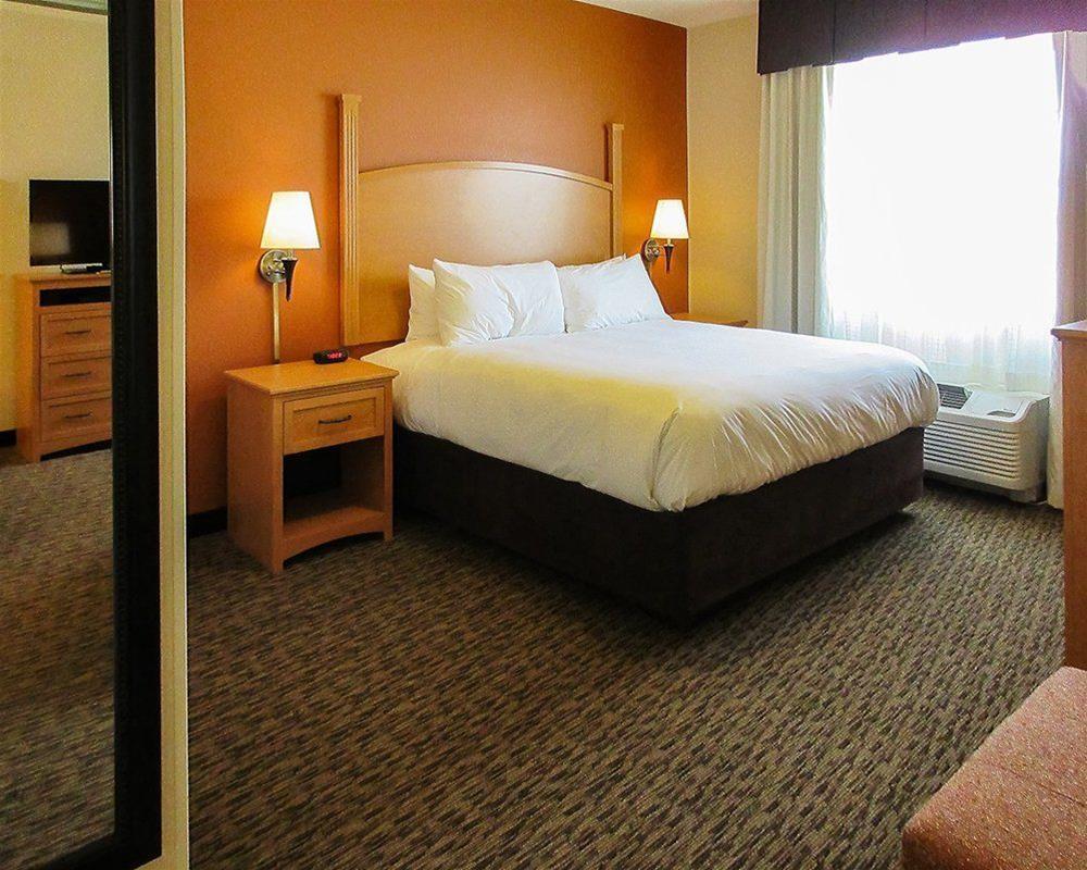 Mainstay Suites Watford City - Event Center Экстерьер фото