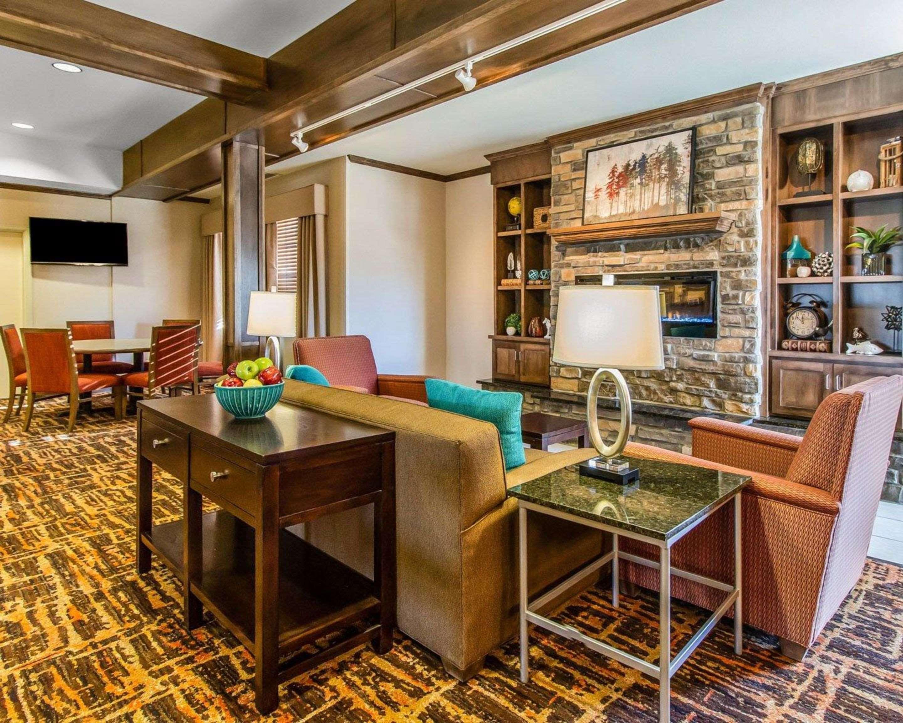 Mainstay Suites Watford City - Event Center Экстерьер фото