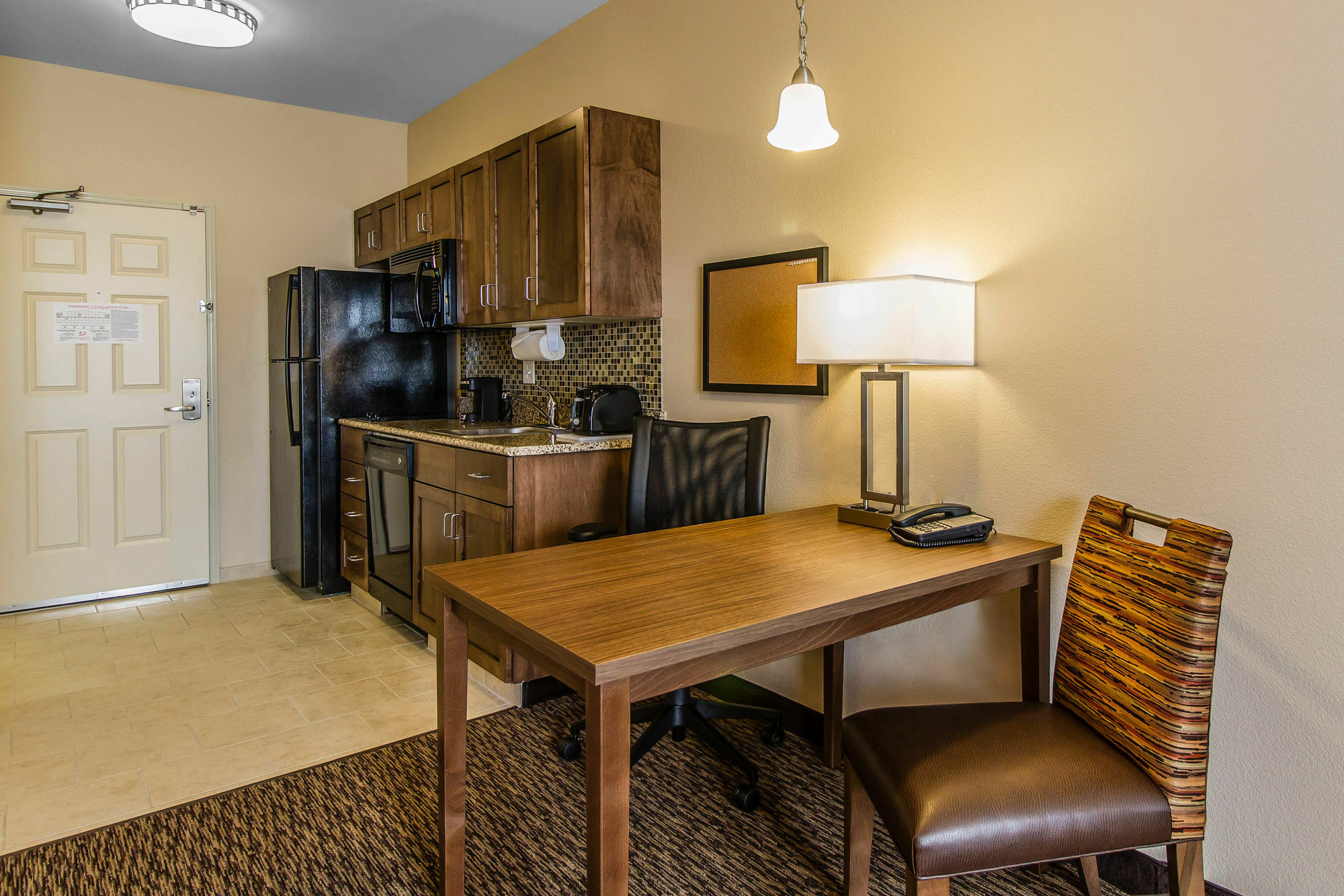 Mainstay Suites Watford City - Event Center Экстерьер фото